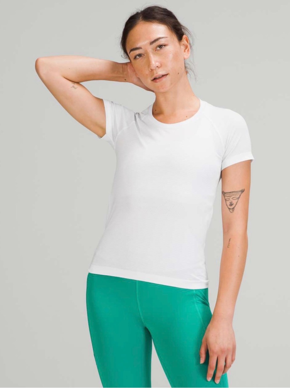 Lululemon Swiftly Tech Short Sleeve Shirt 2.0 Race Length Size 6